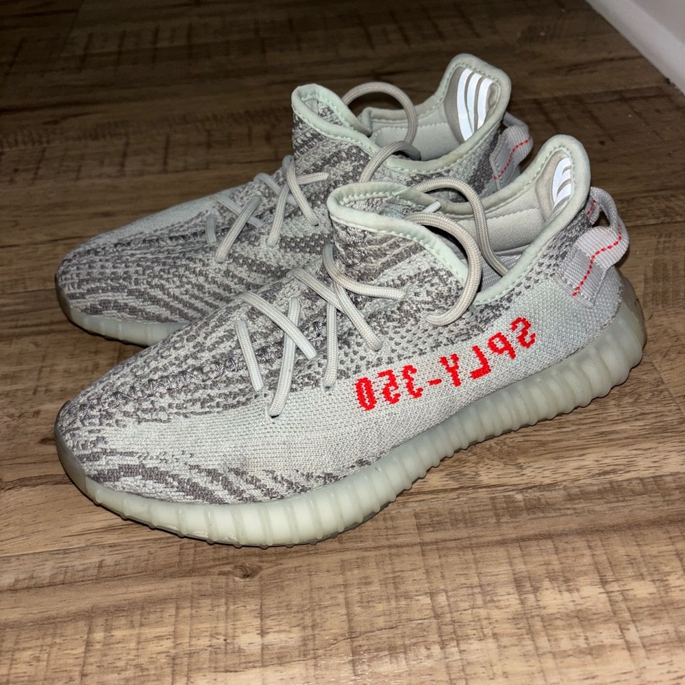 Yeezy 350, Adult W Size 6 , Light blue & Grat